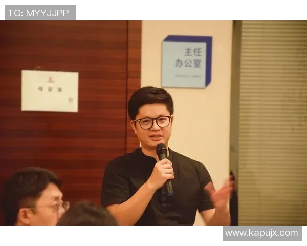 电竞新闻S15LOL比分解析与刘敏分享和平精英职业生涯的成长与挑战 电竞新闻S15LOL比分解析与刘敏分享和平精英职业生涯的成长与挑战